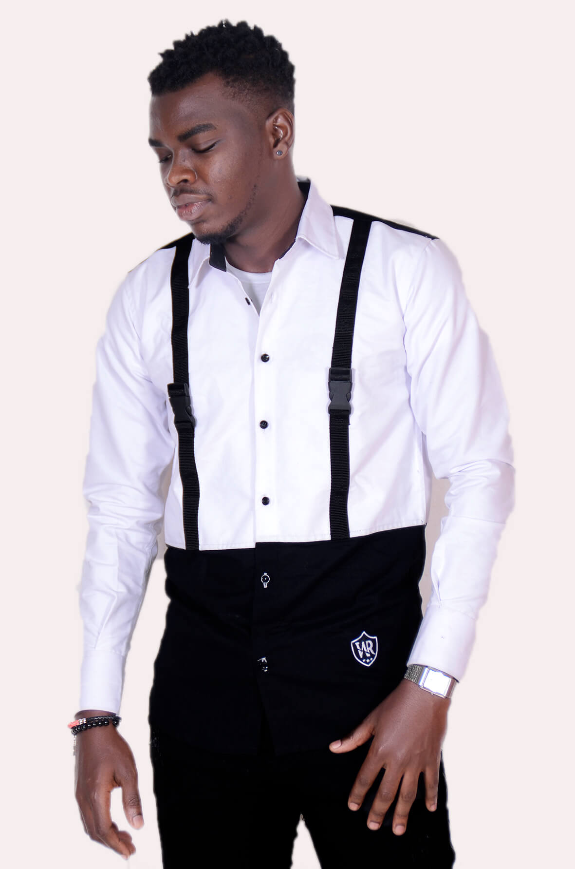 Chemise boutonné à bretelle pour hommes  (noir / blanc)