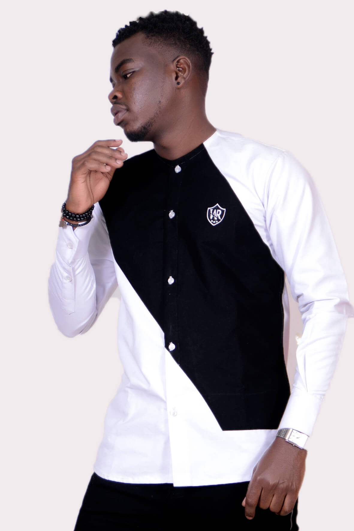 Chemise boutonné à bande noir pour hommes  (noir / blanc)