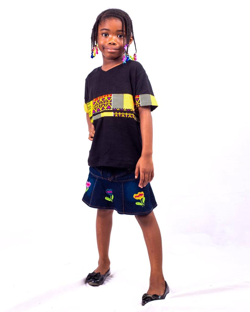 T-shirt à manches courtes imprimé africain pour enfant (noir)