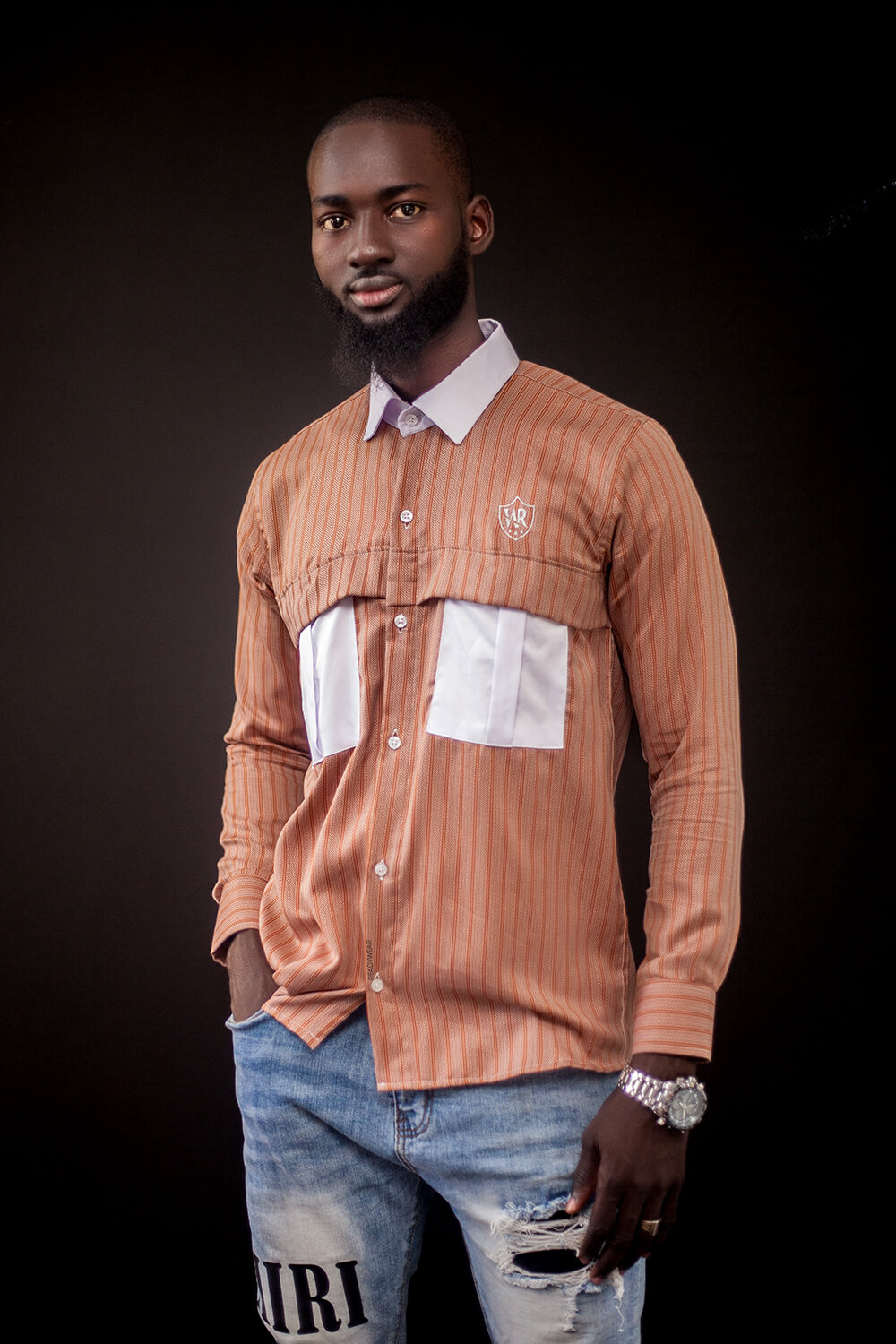 Chemise en soie boutonné au col classique pour homme(marron / Blanc)