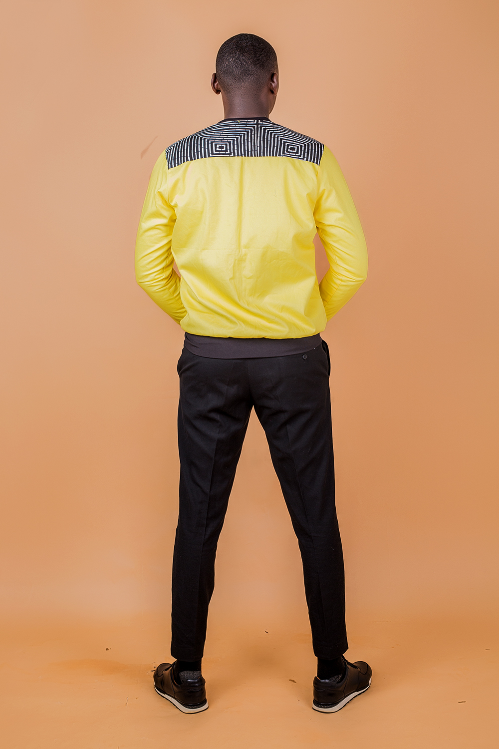 Jaunatre Sweat unisexe homme (Noir Jaune)